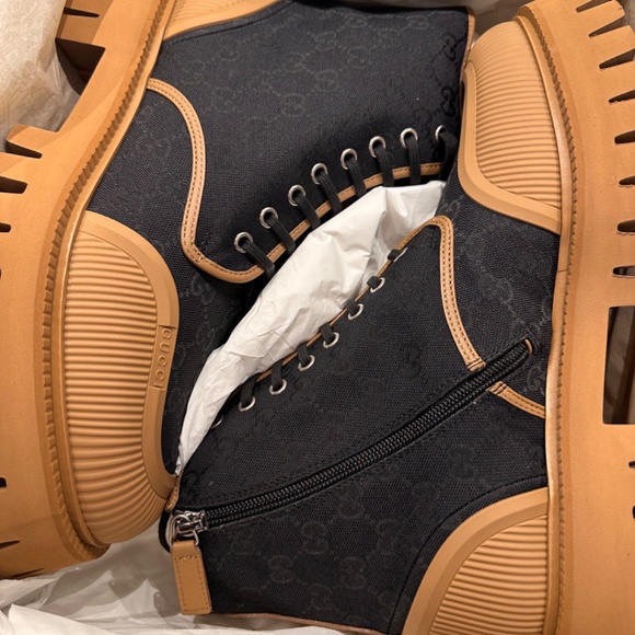 Authentic Gucci Monogram Combat men’s boots -Model: 699970 - Picture 9 of 12